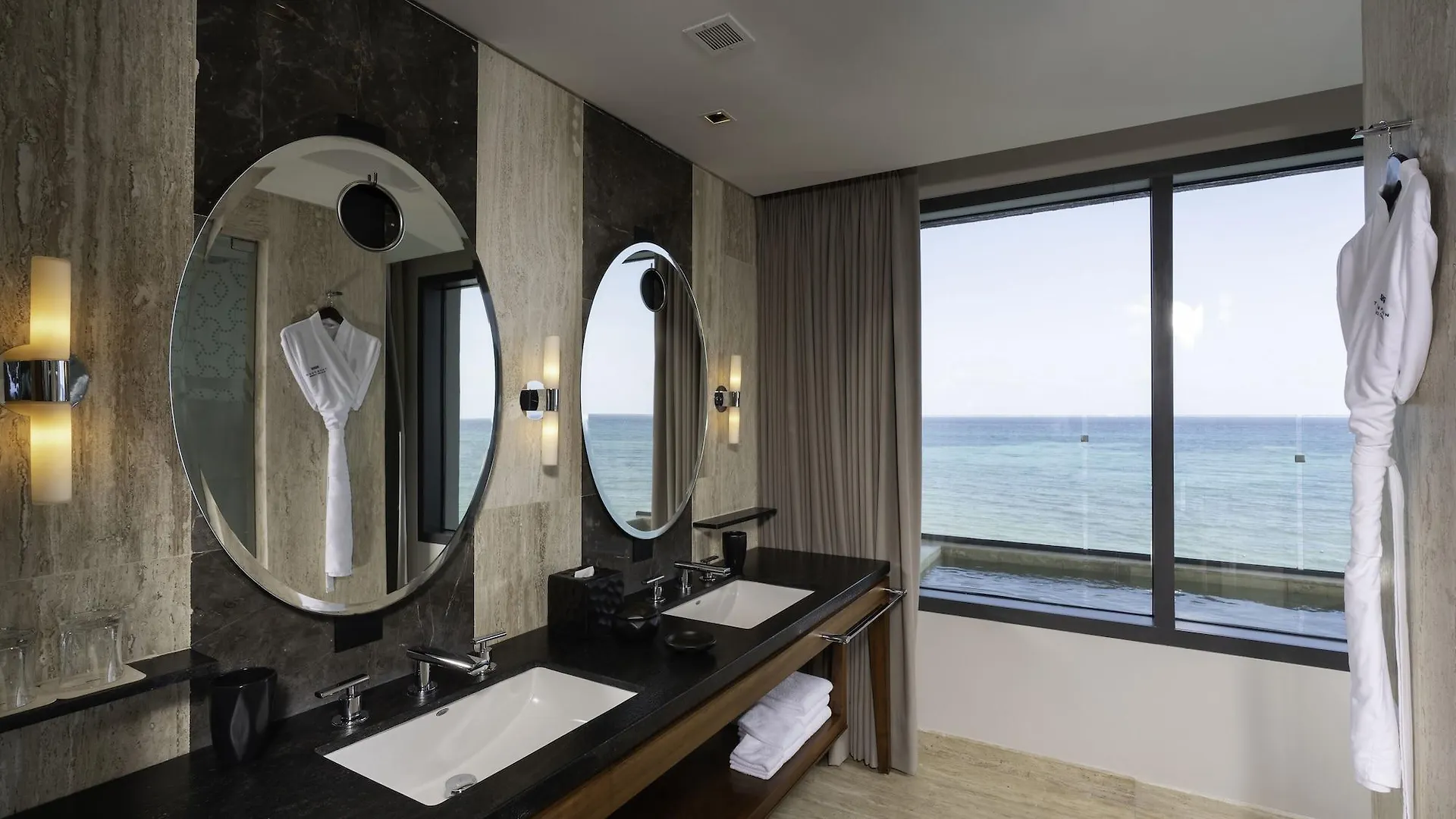 Resort Thompson Playa Del Carmen Beach House, By Hyatt